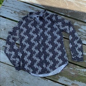 🌻 5 for $25 BDG Patterned Button Down Small